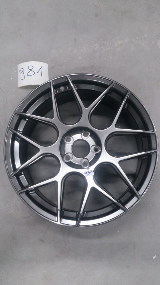 USED JR18 19x8,5 ET25-40 5H Blank HiperB