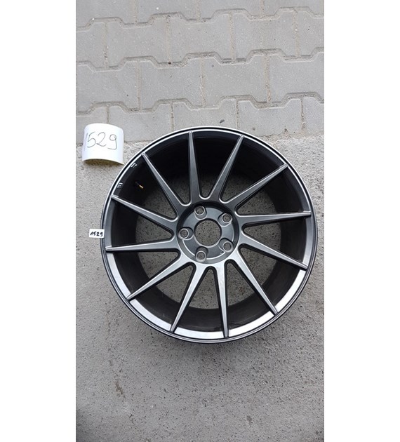 USED JR22 18x8,5 ET40 5H Blank Hiper Black