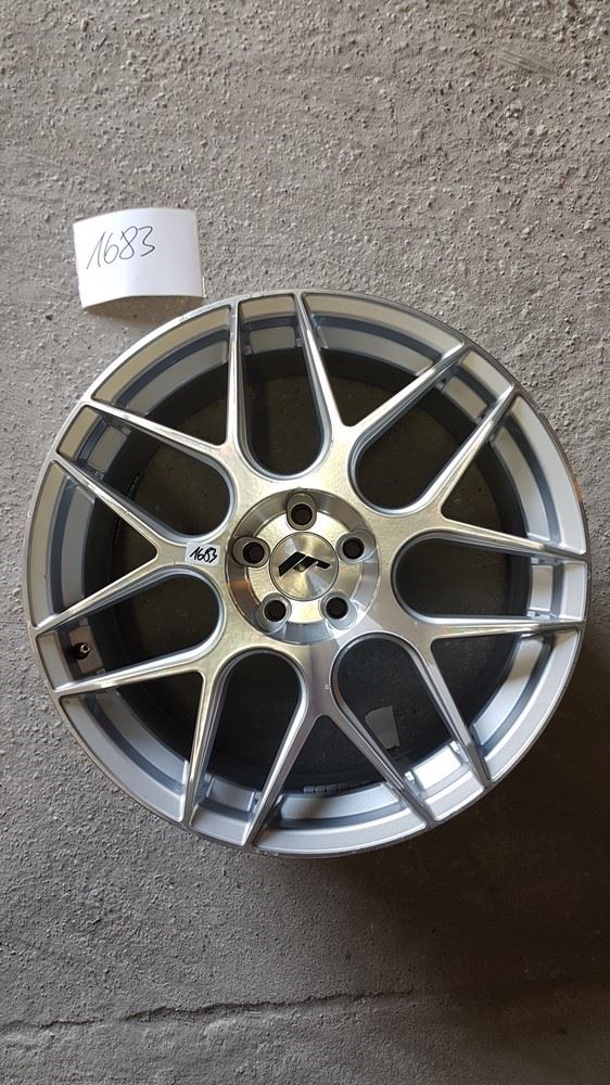 USED JR18 19x8,5 ET35-40 5H Blank Silver M