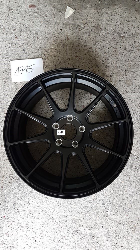 USED JR11 17x8,25 ET35 Blank Matt Blck