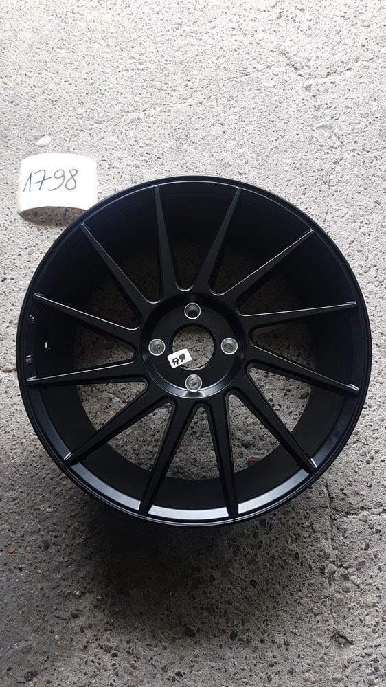 USED JR22 18x7,5 ET35-42 Blank MattBlac