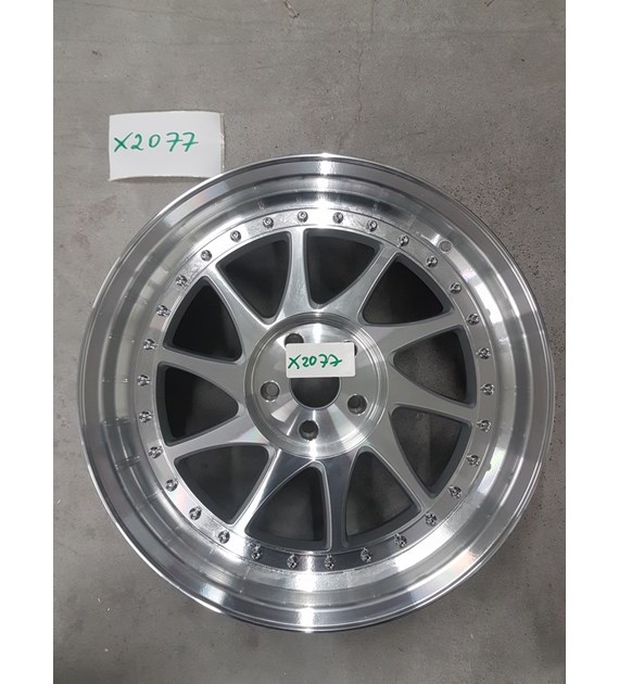 USED JR26 18x8,5 ET20-40 Blank Silver Mach