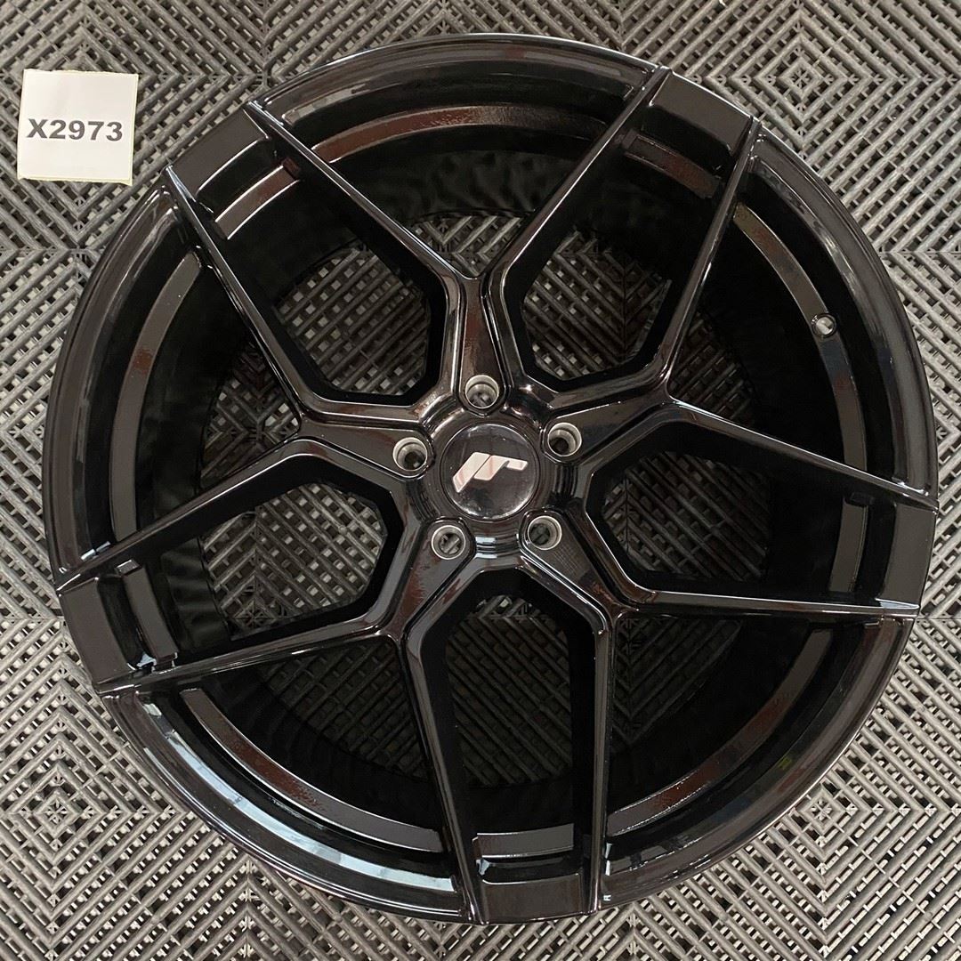 USED JR34 20x10 ET20-40 5H BLANK Gloss Black