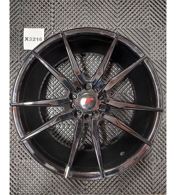 USED JR21 19x8,5 ET40 5x112/114 Gloss Black