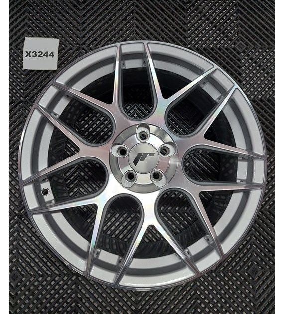 USED JR18 18x8,5 ET35-45 5H Blank Silver Machined