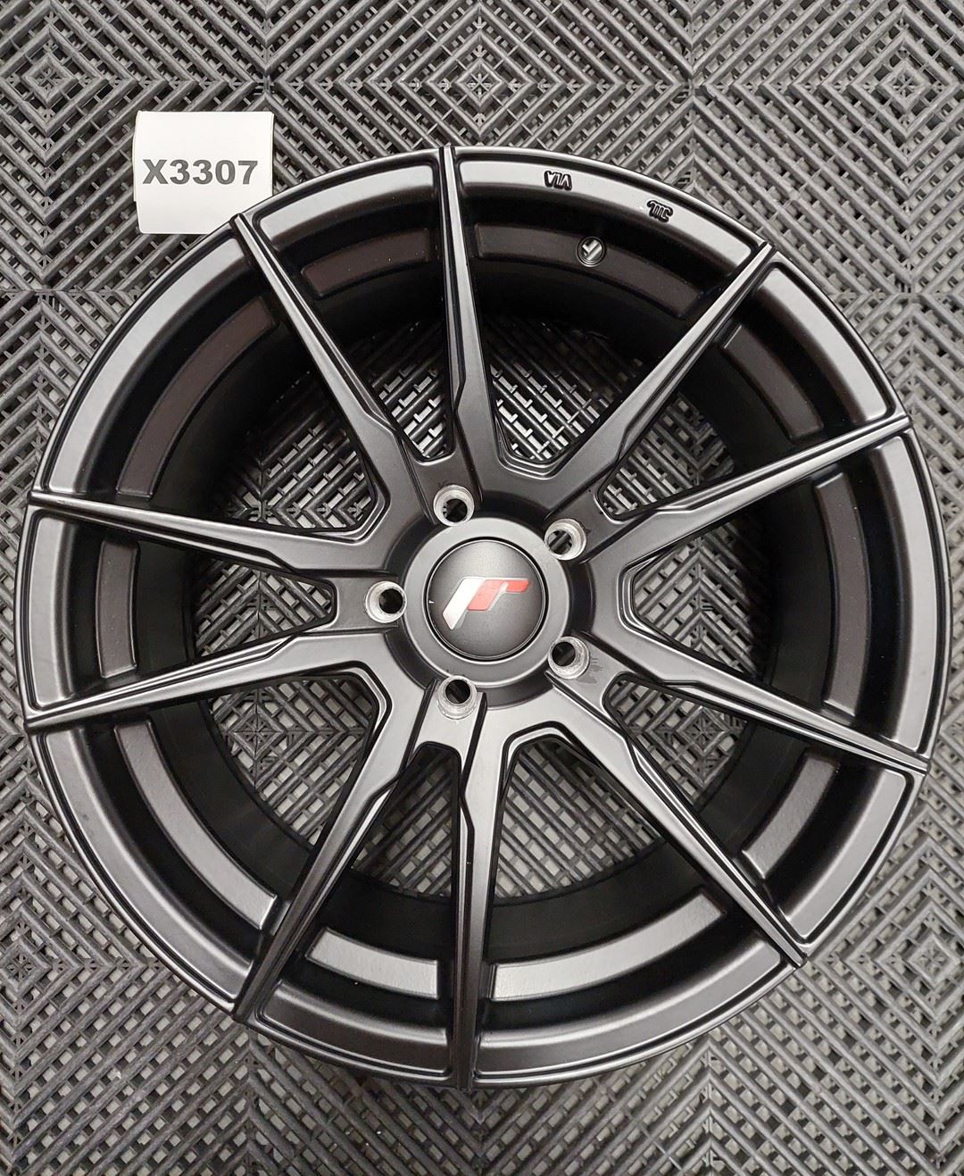 USED JR21 17x8 ET35 Blank Matt Black