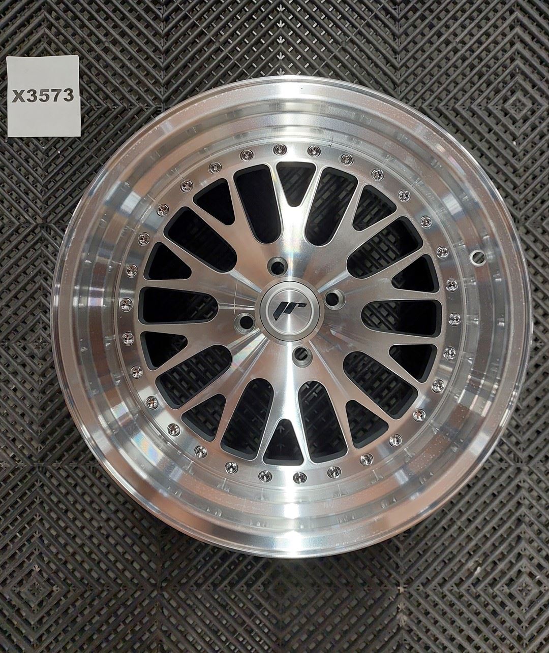 USED JR10 16x9 ET10-20 Blank Silver Machined Face