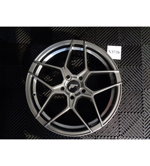 USED JR34 18x8 ET20-42 5H BLANK Hyper Black