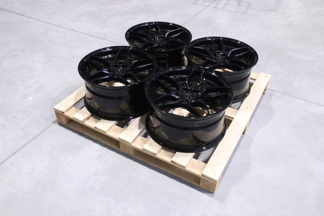 Cerchio CONCAVER: SET-CVR28 / GLOSS BLACK