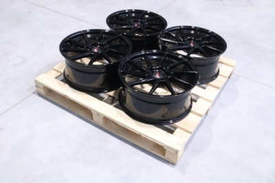 Set of JR36 19x8,5 ET40 + 19x8,5 ET25 5x112 Gloss Black