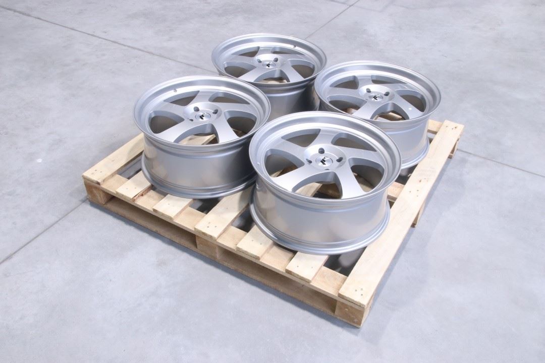 Set of JR15 19x8,5 ET40 4x108 Gloss Silver