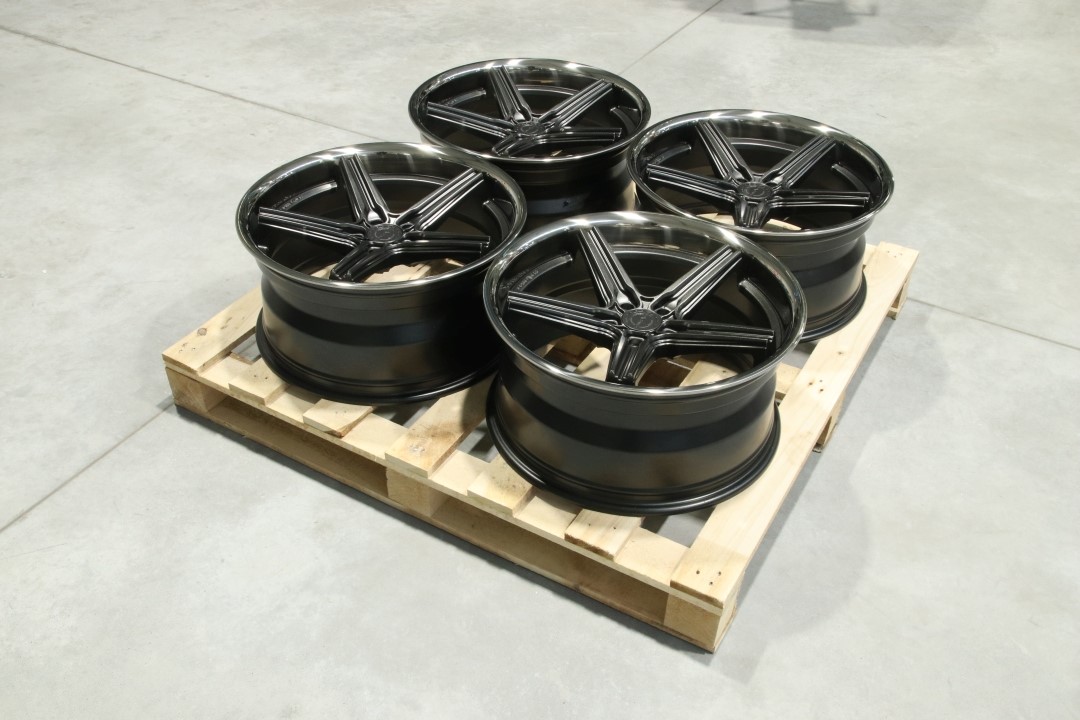 Cerchio CONCAVER: SET-CVR46 / CARBON GRAPHITE