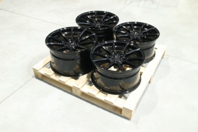 Set of CVR4 19x10 ET20 + 20x11 ET20 5x112 Gloss Black