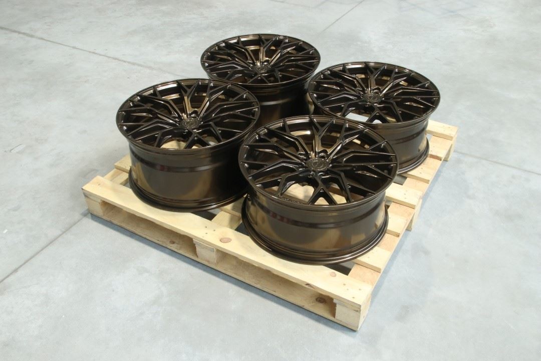 Set of CVR1 20x9 ET35 + 20x10 ET42 5x112 Gloss Bronze