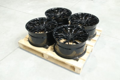 Set of CVR1 20x10 ET20 5x112 Gloss Black