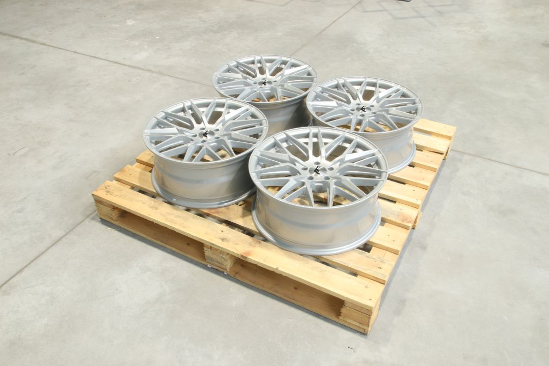 Cerchio JAPAN RACING: SET-JR256 / GLOSS SILVER