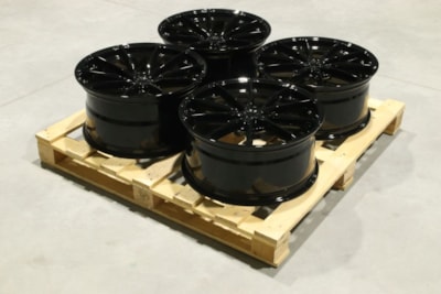 Set of JR37 20x9 ET20 + 20x10 ET35 5x112 Gloss Black