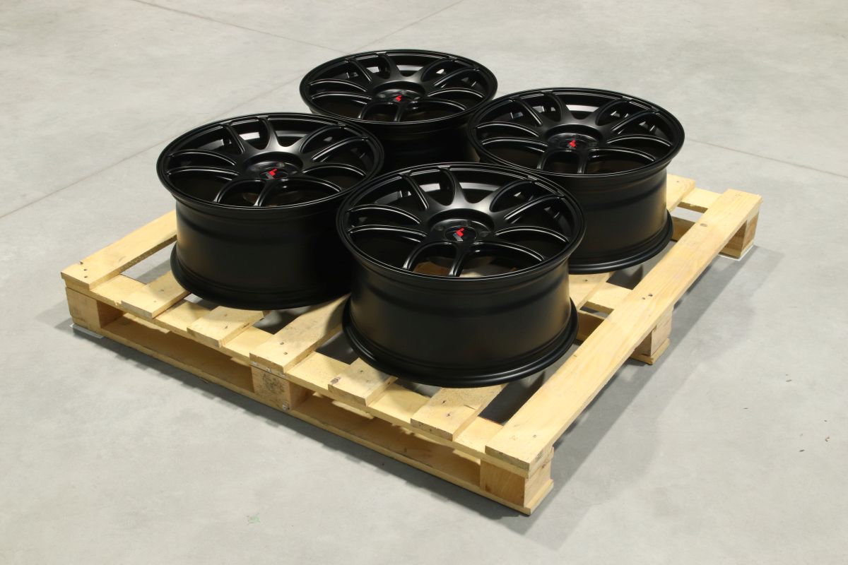 Komplet felg aluminiowych 18 Japan Racing JR29 18x8,5 ET40 5x100 Matt Black Komplet felg aluminiowych 18 Japan Racing JR29 18x8,5 ET40 5x100 Matt Black