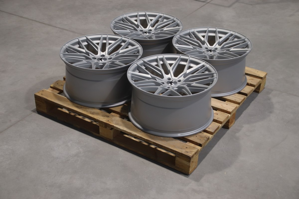 Komplet felg aluminiowych 20 Japan Racing JR28 20x10 ET30 5x112 Matt Silver Komplet felg aluminiowych 20 Japan Racing JR28 20x10 ET30 5x112 Matt Silver