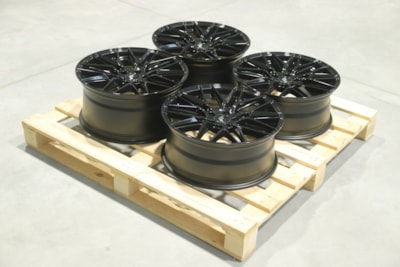 Set of JR28 18x7,5 ET40 + 18x8,5 ET40 5x112 Gloss Black