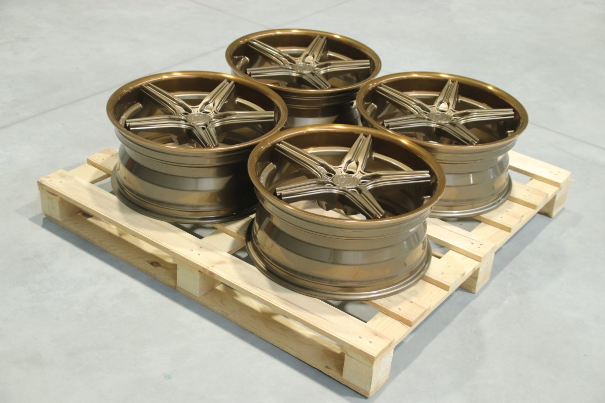 R19 x 8.5 5x108 ET20 CB72.6 Concaver Complete Sets Glossy Bronze