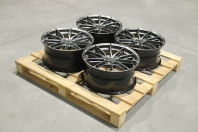 Set of JR37 18x8 ET40 5x100 Hyper Black