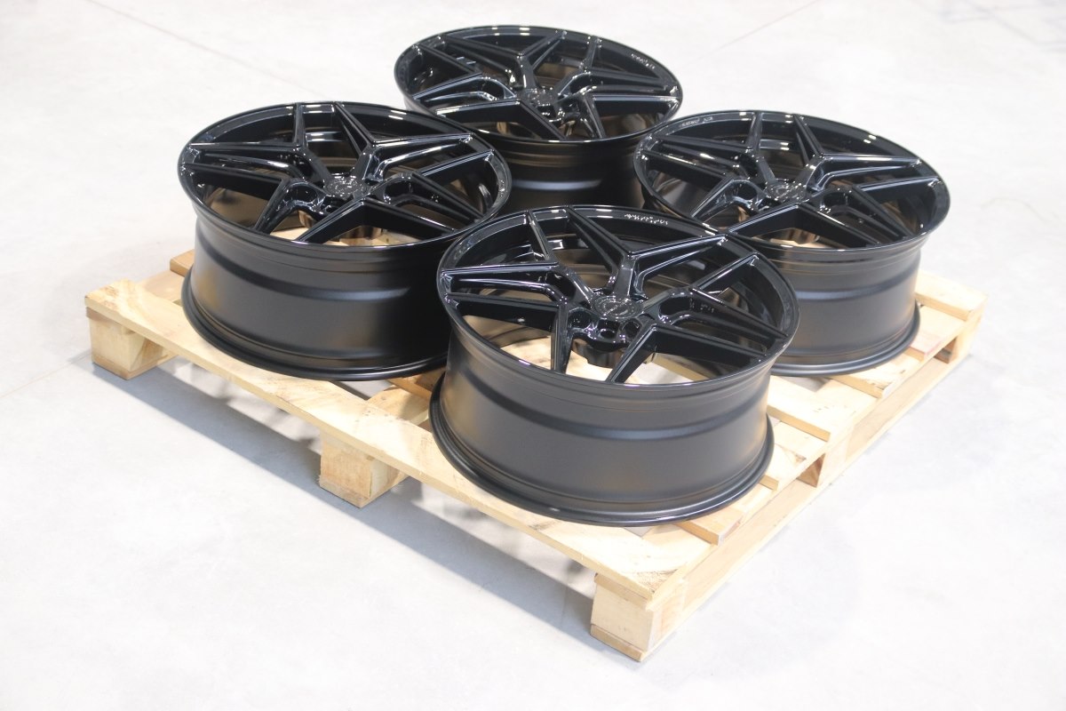 R21 x 9 5x112 ET25 CB74.1 Concaver Complete Sets Black