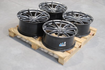 Set of JR37 21x9 ET25 + 21x10 ET35 5x120 Hyper Black